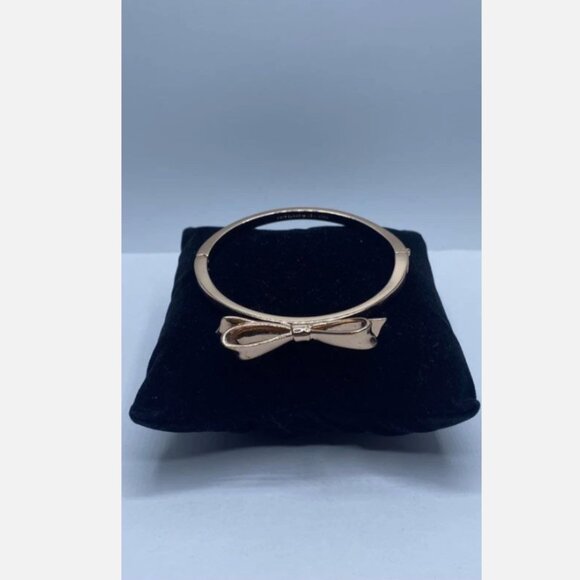 Kate Spade Rose Gold Bow Hinged Bangle Bracelet 25.4g EUC - Picture 2 of 9